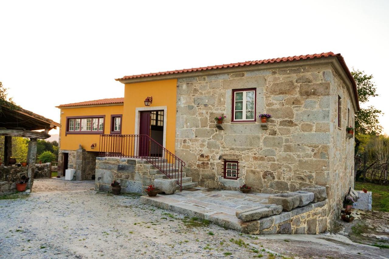 Affittacamere Casa Do Ribeiro Lago  Esterno foto