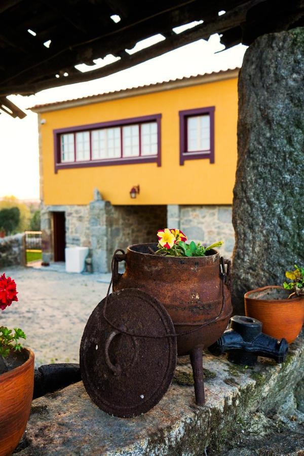 Affittacamere Casa Do Ribeiro Lago  Esterno foto